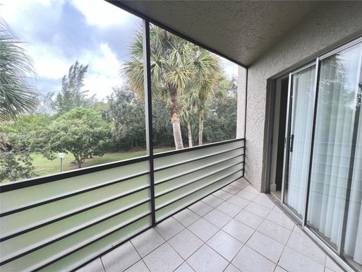 3100 Riverside Dr # 310, Coral Springs FL 33065