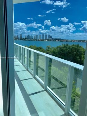 17111 Biscayne Blvd # 408, North Miami Beach FL 33160