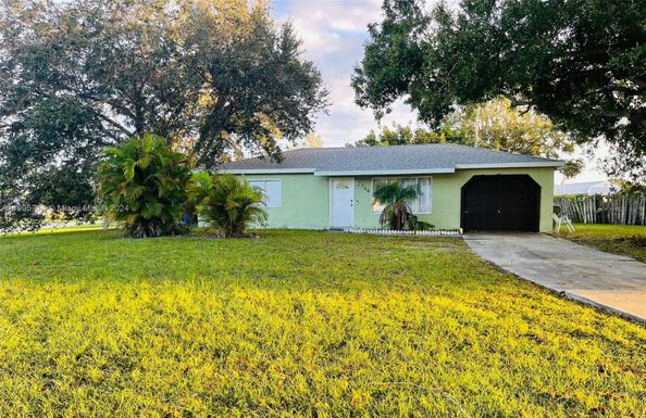 726 SW 21st Street, Vero Beach FL 32962