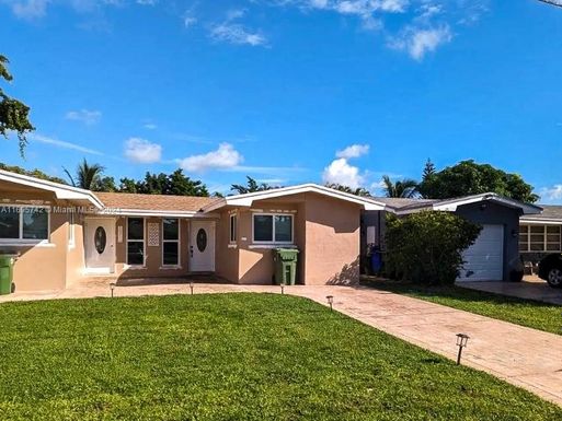 7921 NW 13th St # 2, Pembroke Pines FL 33024