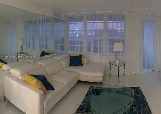 100 Lincoln Rd # 1535, Miami Beach FL 33139