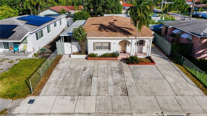 3041 SW 67th Ave, Miami FL 33155