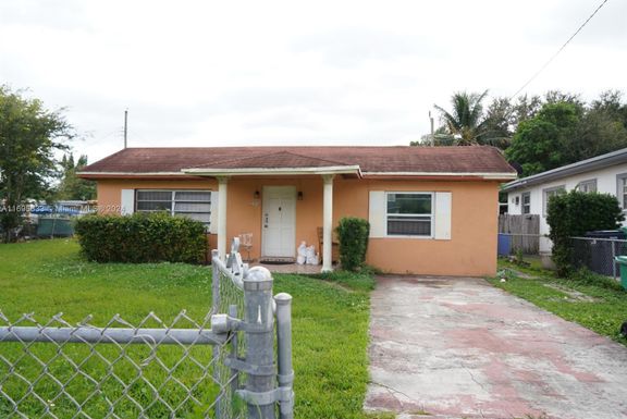 1310 NW 102nd St, Miami FL 33147