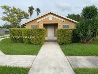 12227 SW 203rd St, Miami FL 33177