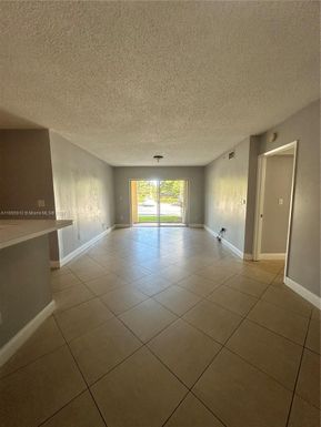 2600 S University Dr # 129, Davie FL 33328