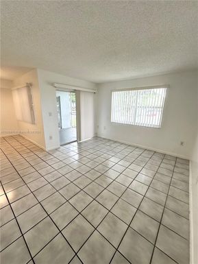 8500 SW 212th St # 101, Cutler Bay FL 33189