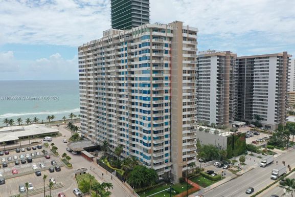 1980 S Ocean Dr # 6J, Hallandale Beach FL 33009