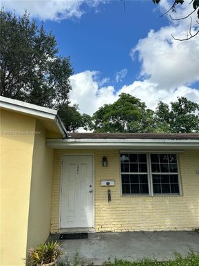 5401 NW 16th Ct, Lauderhill FL 33313