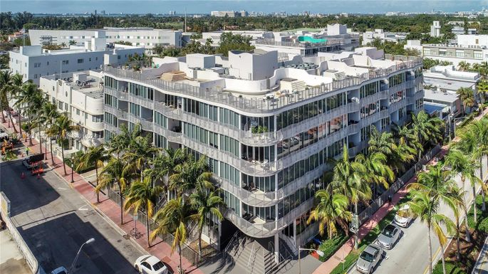 2100 Park Ave # 207, Miami Beach FL 33139