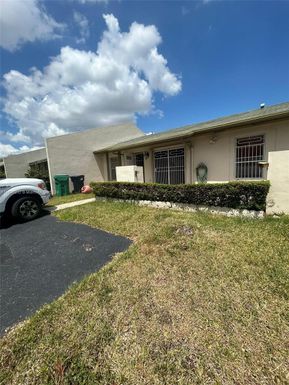 12133 SW 110th St Cir S, Miami FL 33186