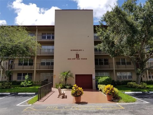 850 SW 133rd Ter # 402B, Pembroke Pines FL 33027