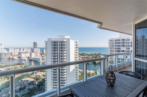 21205 Yacht Club Dr # 3001, Aventura FL 33180