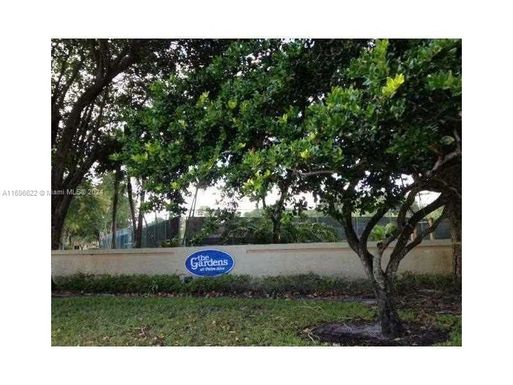 304 Gardens Dr # 101, Pompano Beach FL 33069