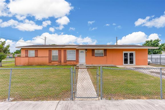 18704 SW 306th Ter, Homestead FL 33030