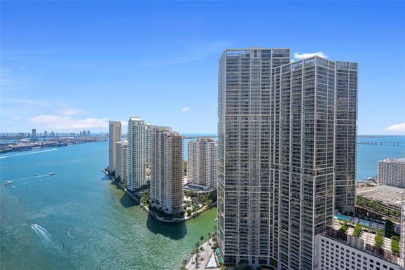 200 Biscayne Boulevard Way # 3904, Miami FL 33131