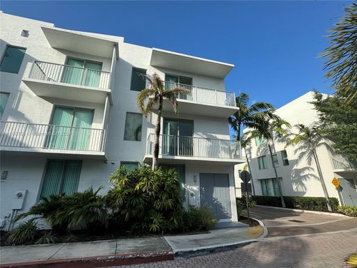 2146 Van Buren St # 406, Hollywood FL 33020