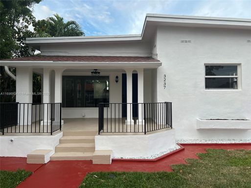 3237 SW 2nd St, Miami FL 33135