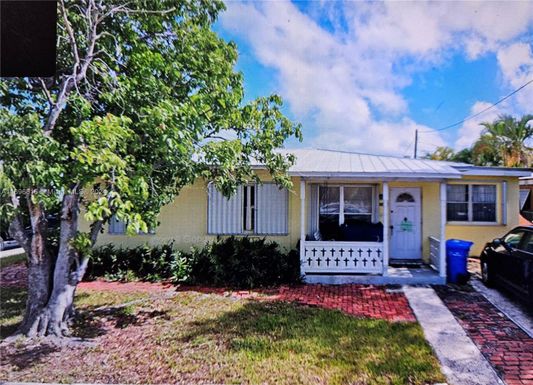 3746 Paula Ave, Key West FL 33040