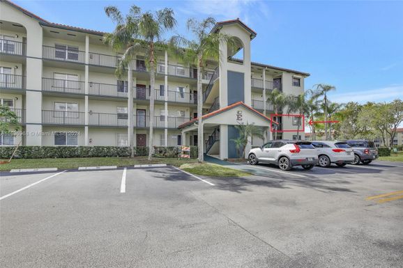 12900 SW 13th St # 214E, Pembroke Pines FL 33027