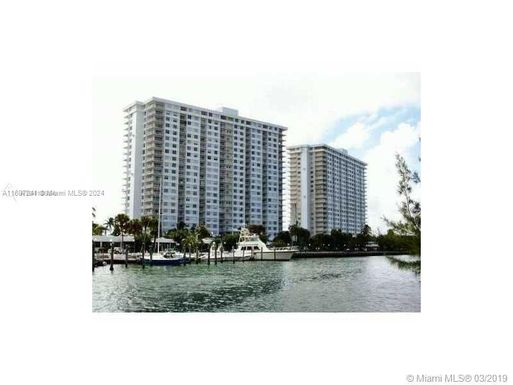 300 Bayview Dr # 416, Sunny Isles Beach FL 33160