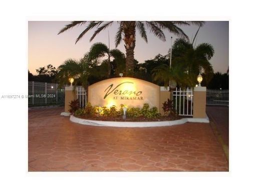 2207 SW 80th Ter # 2207, Miramar FL 33025