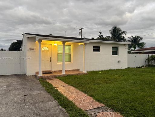 17631 NW 32nd Ct, Miami Gardens FL 33056