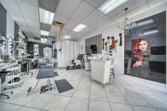 Beauty Salon For Sale in Hialeah, Hialeah FL 33012