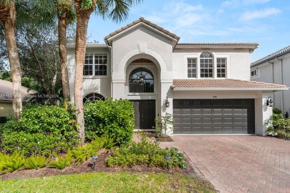 208 Lone Pine Dr, Palm Beach Gardens FL 33410