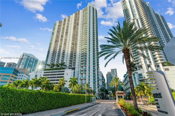 350 S Miami Ave # 2703, Miami FL 33130