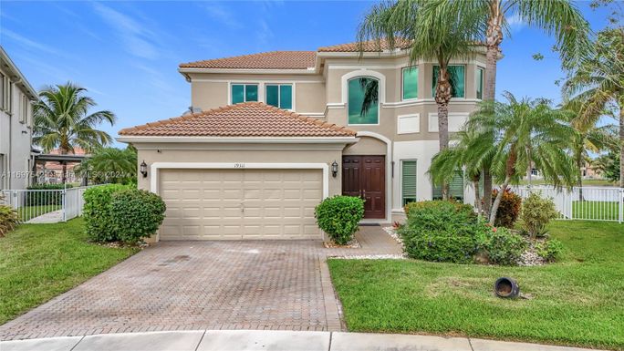 19311 SW 61st St, Pembroke Pines FL 33332