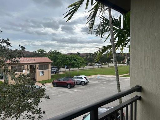 1332 SW 147th Ter # 1332, Pembroke Pines FL 33027