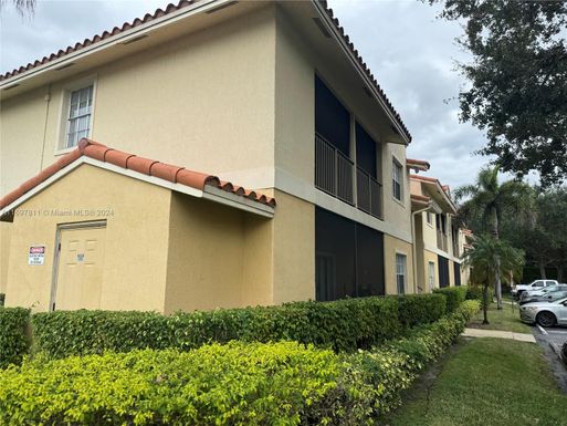 1285 SW 46th Ave # 2702, Pompano Beach FL 33069