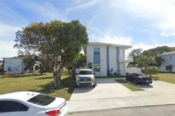 432 21st St # 2, West Palm Beach FL 33407