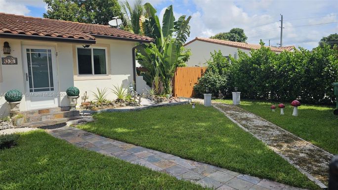 4331 SW 7th St, Miami FL 33134