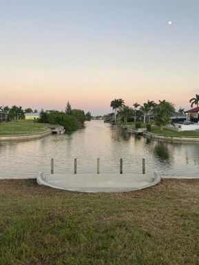 1429 se 4th place, Cape Coral FL 33990