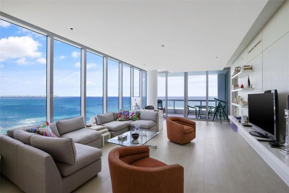 6899 Collins Ave # 2804, Miami Beach FL 33141