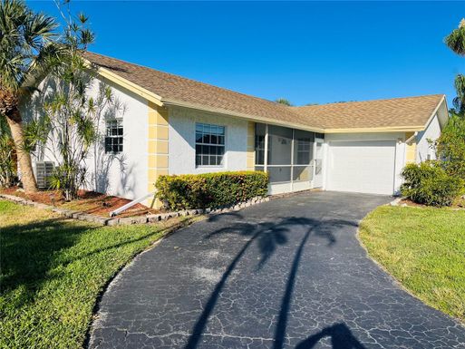 19253 Carolina Cir, Boca Raton FL 33434