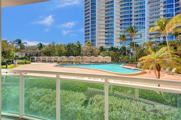 3001 S Ocean Dr # 115, Hollywood FL 33019