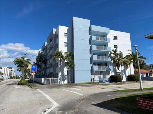 2575 SW 27th Ave # 207, Miami FL 33133