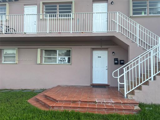 934 79th Ter # 1, Miami Beach FL 33141