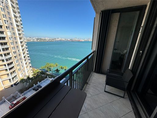 540 Brickell Key Dr # 1624, Miami FL 33131