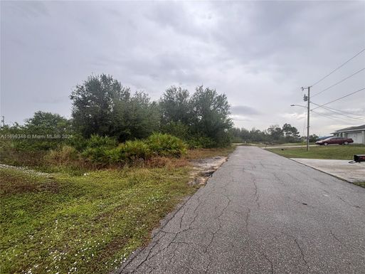 3702 25th st, Lehigh Acres FL 33976