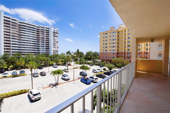 1391 S Ocean Blvd # 409, Pompano Beach FL 33062