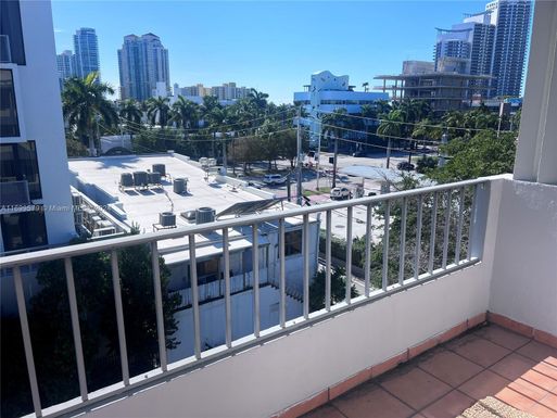 528 Meridian Ave # 503, Miami Beach FL 33139