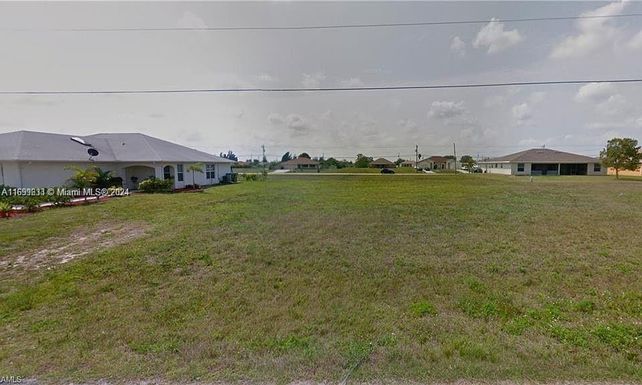 2022 NE 8th pl, Cape Coral FL 33909