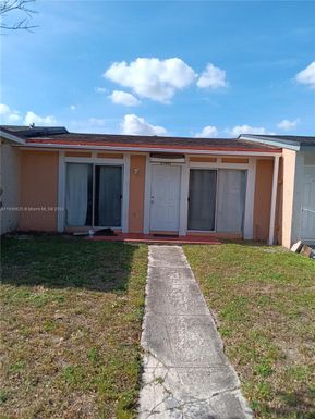 21442 NW 40th Cir Ct, Miami Gardens FL 33055