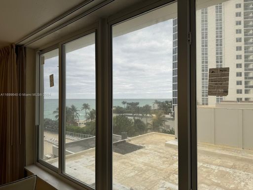 19201 Collins Ave # 304, Sunny Isles Beach FL 33160