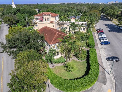 421 Grand Concourse # 15, Miami Shores FL 33138