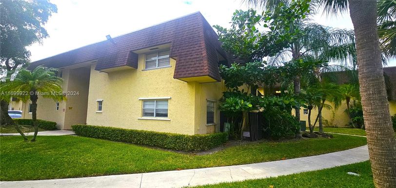 9101 SW 137th Ter # 4, Miami FL 33176