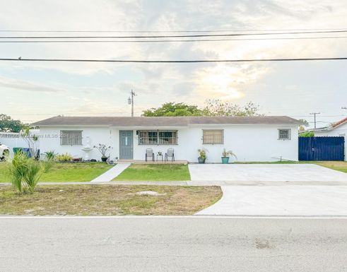 17230 NW 78th Ave, Hialeah FL 33015